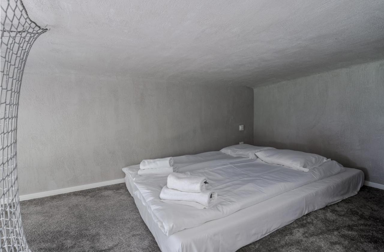 Parkside Fresh Apartments - Old Town Guesthouse - By Upstairs Krakow Luaran gambar